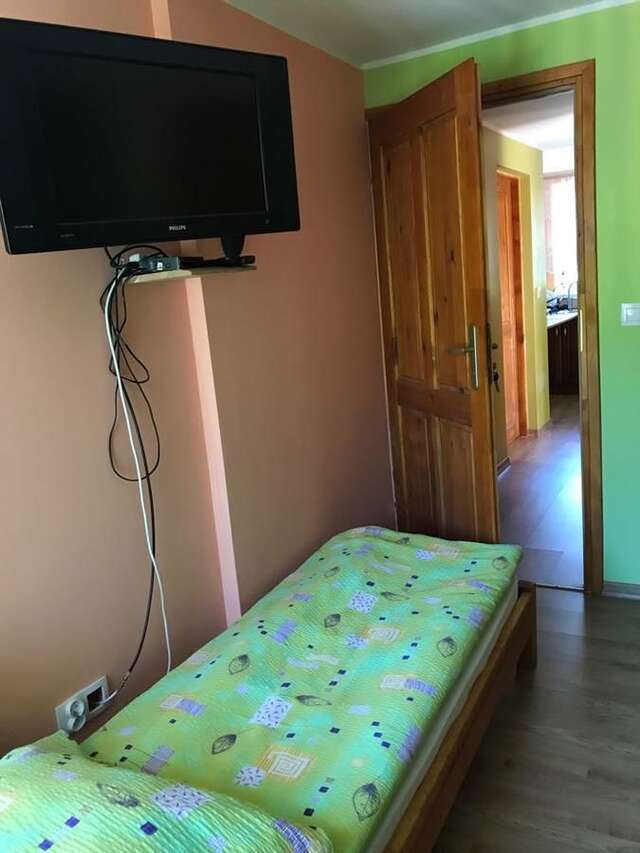 Фермерские дома Malinowy Domek Młyńczyska-46